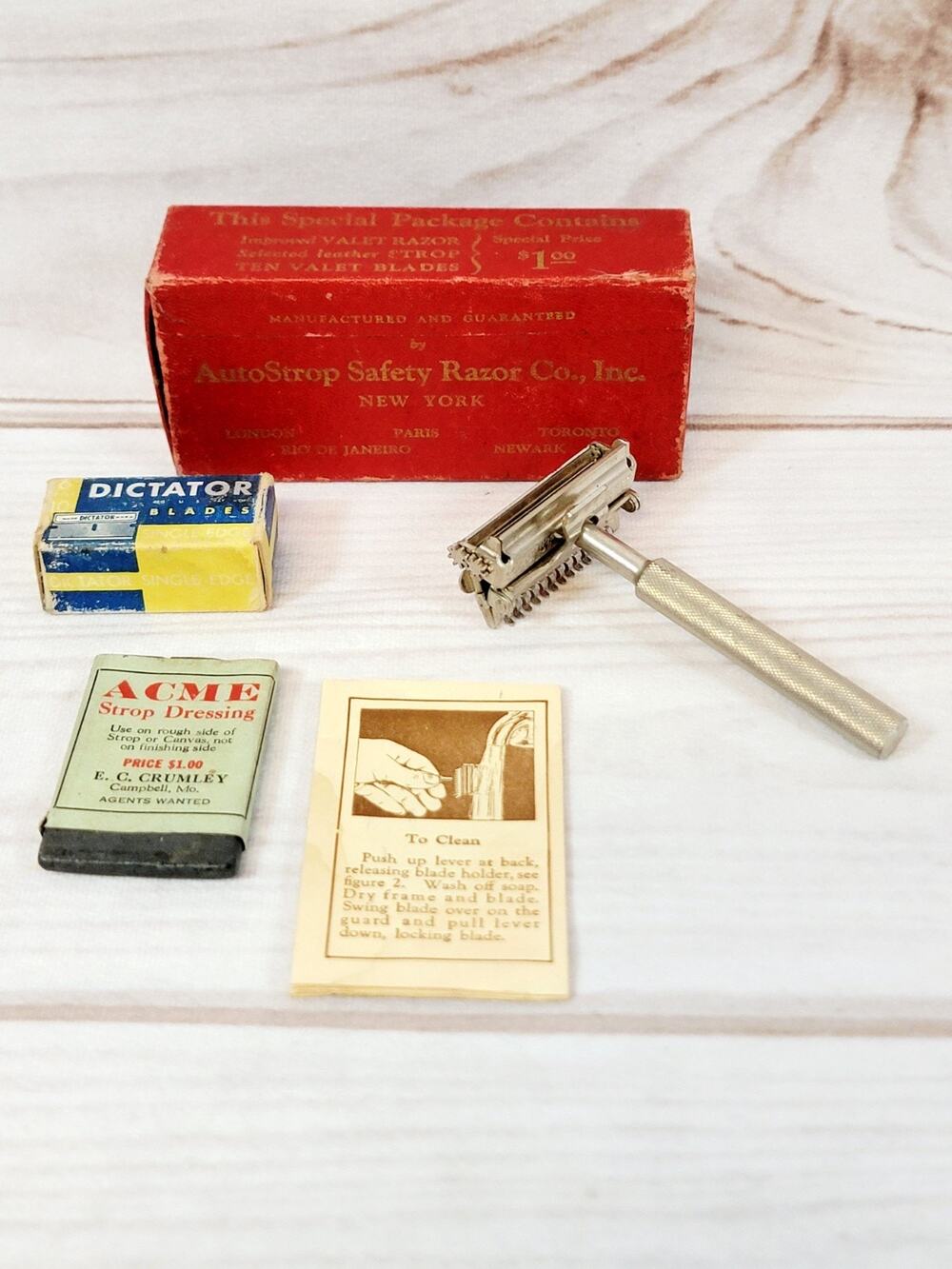 Antique AUTO STROP SAFETY RAZOR VALET USA w/Blades & Instructions & Case